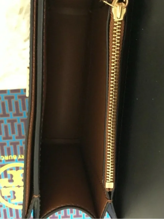 Tory Burch Black Shoulder Bag with Gold Logo and Chain - Picture 3 of 11